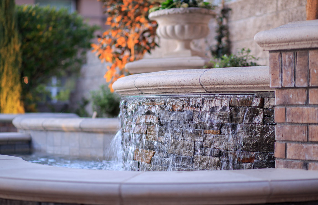 Outdoor-water-feature-hardscaping